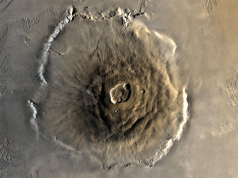 Ein zusammengesetztes Bild von Vulkan Olympus Mons auf dem Mars